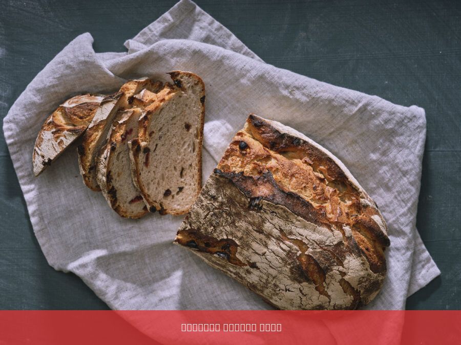 לחם שיפון צמוקים וחמוציות